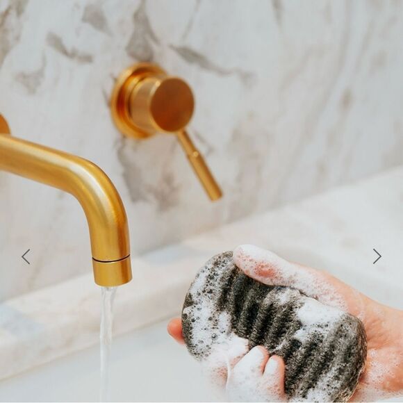 Bathorium - Konjac Bamboo Charcoal Body Sponge - New - Picture 2 of 5